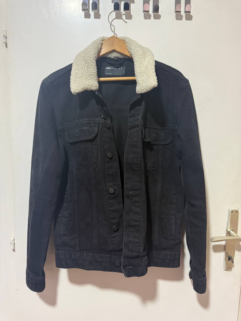 Мужской гардероб: свитшоты, поло, худи, джинсовка