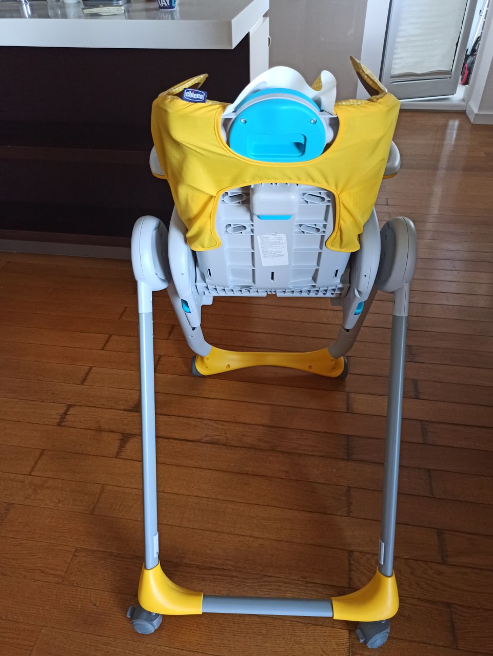 Детский стульчик для кормления Chicco